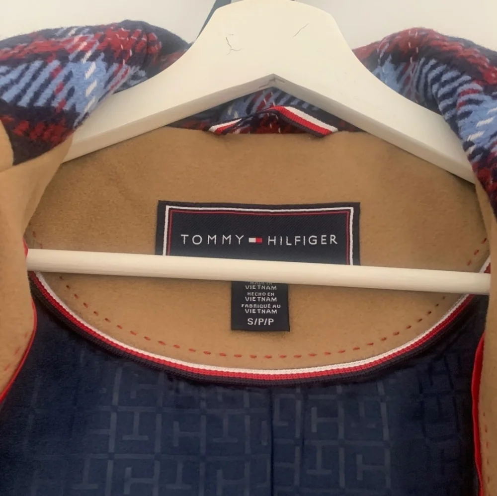 Tommy Hilfiger, Women's Hooded Toggle Walker Coat, Created for Macy's - Picture 4 of 12